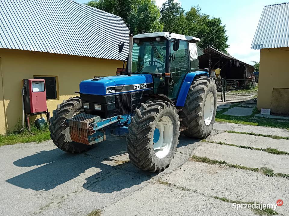 Ciągnik Ford Holland 8340 New Holland podkarpackie Basznia Dolna