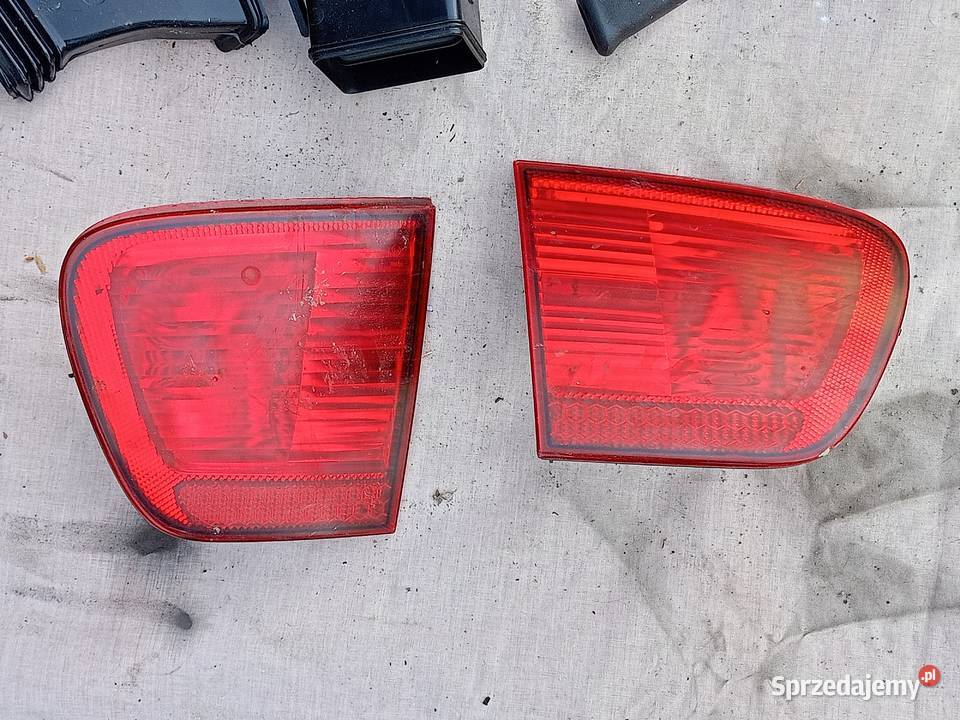 Lampy tylne z klapy Seat Ibiza 2000r FL Puchaczów