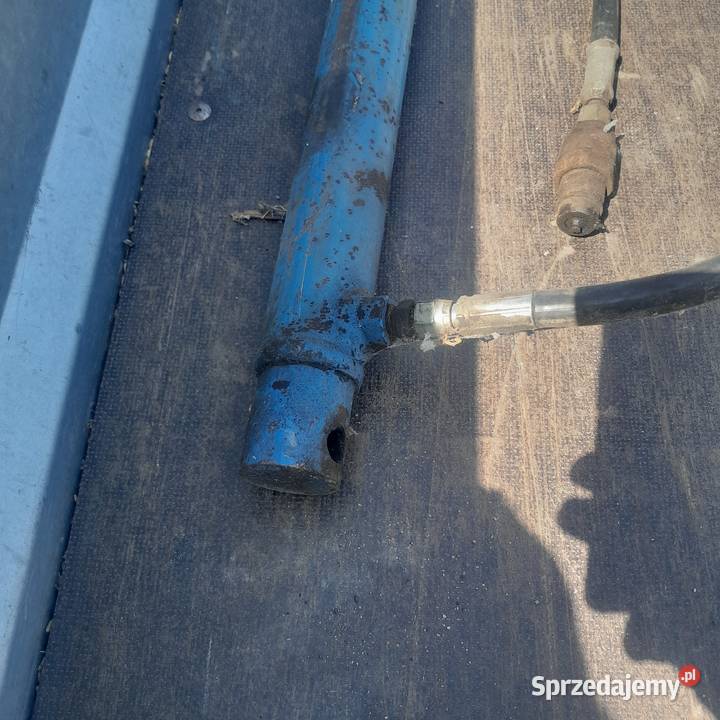 Siłownik hydrauliczny rozkładania belki Do opryskiwaczy Lubochnia