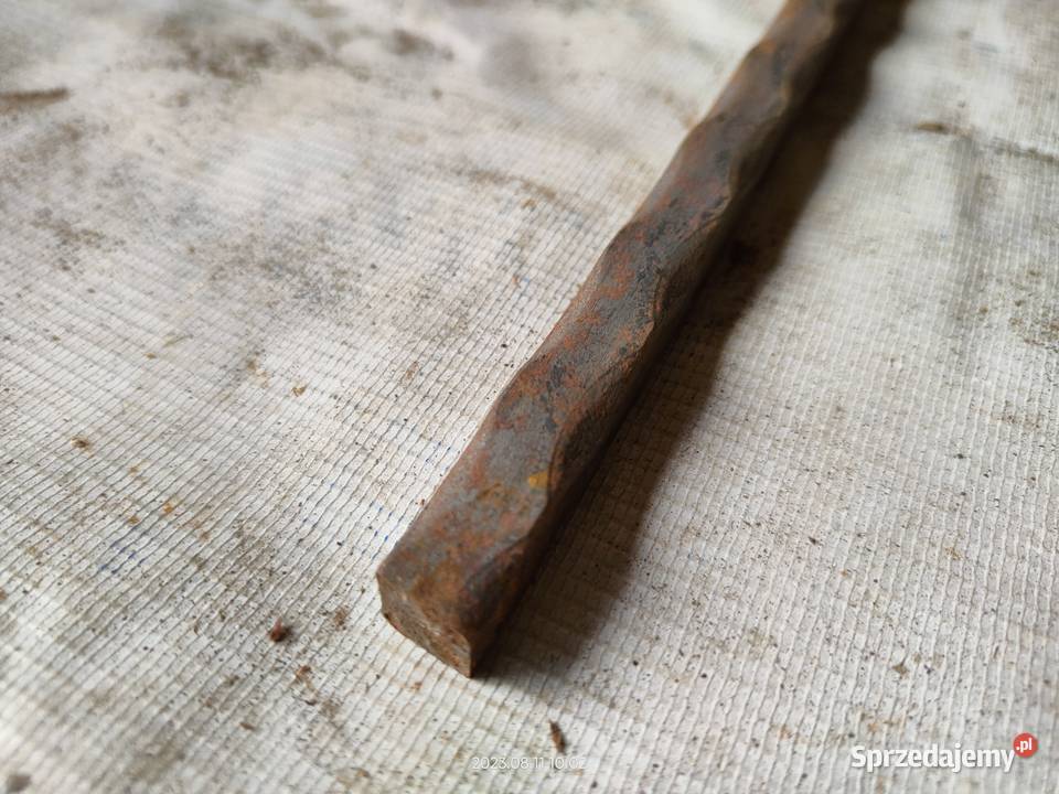 Pręt stalowy młotkowany 12 kwadrat Ligota Piękna