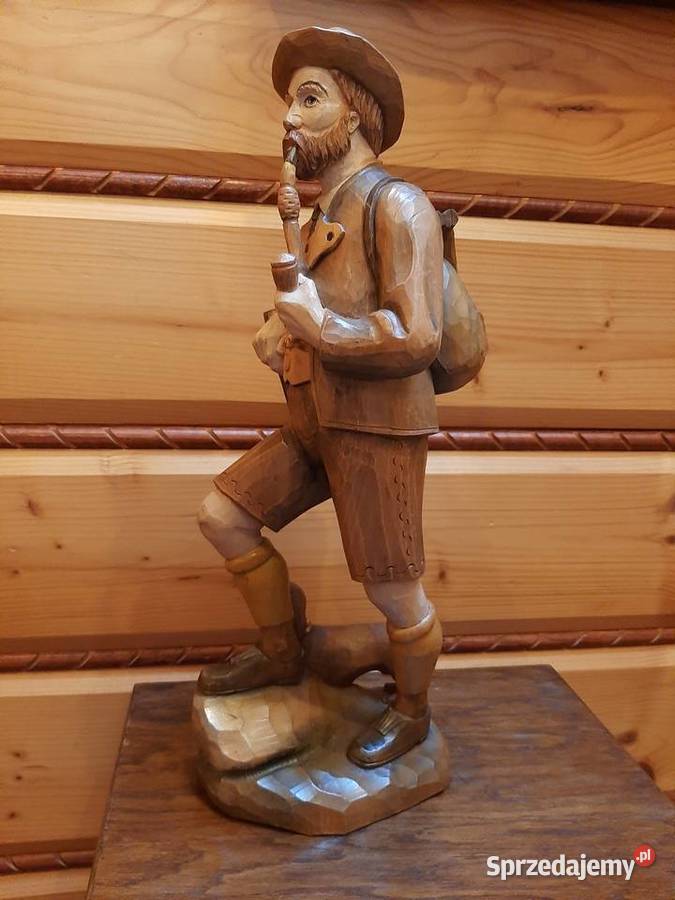 Rzeźba z drewna Myśliwy z psem motyw myśliwski Lubień
