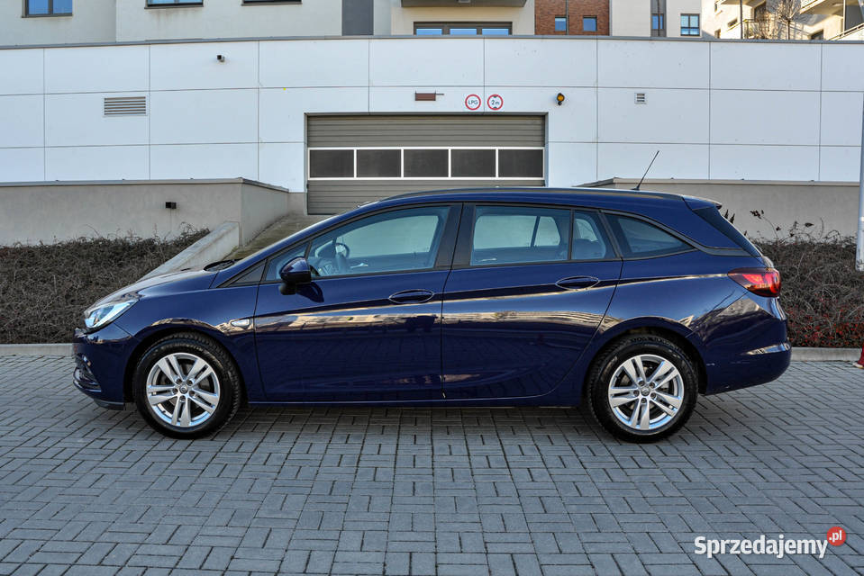 Opel Astra 16CDTI Bezwypadkowa 2017 r Wrocław