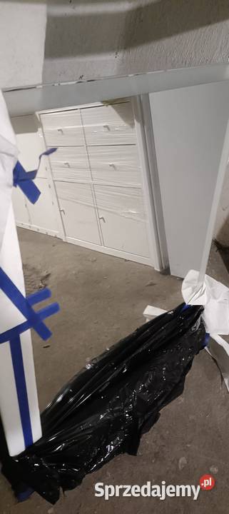 Czarne hokery i inne rzeczy z salonu Warszawa sprzedam