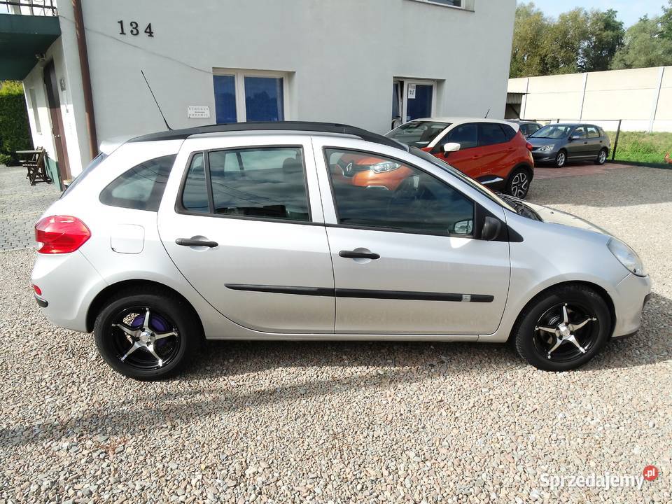 Renault Clio III Grandtour 15diesel wynajem