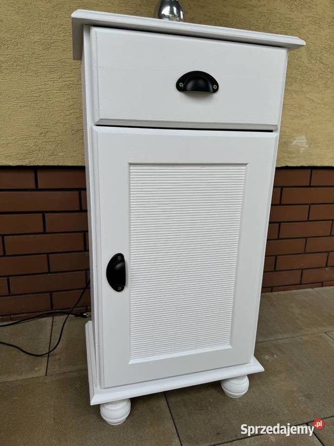 Szafka nocna biała drewniana stolik słupek Garwolin sprzedam