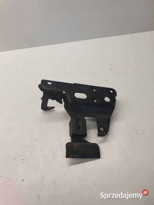 ZAMEK MASKI RYGIEL AUDI A6 C6 4F0823480A Przystajń