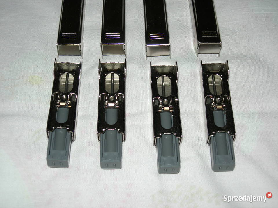 Hamulec spowalniacz na zawiasy