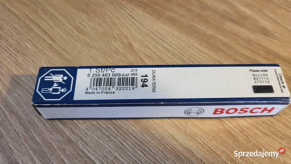 Nowa świeca żarowa BOSCH 0 250 403 009 sprzedam