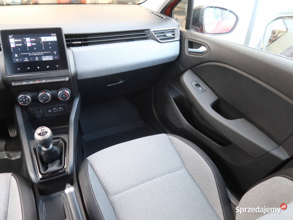 Renault Clio 10 TCe 999cm3
