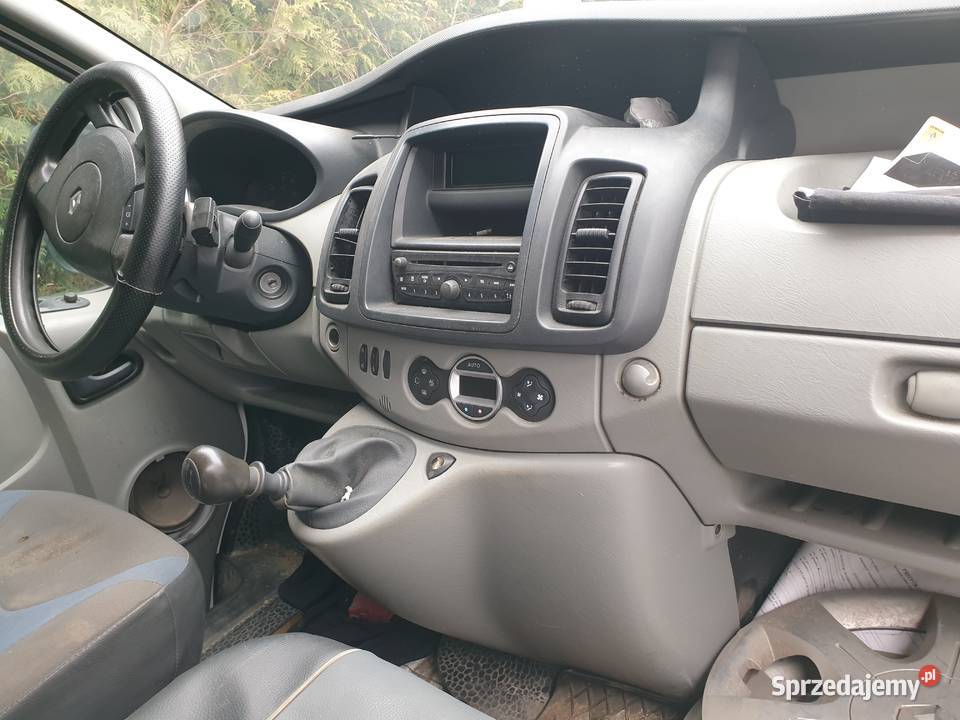 Renault Trafic 2011 20 lifcie 66kW manualna Dobre Miasto sprzedam