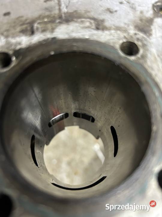 Cylinder wsk 125 z tłokiem Nowa Dęba
