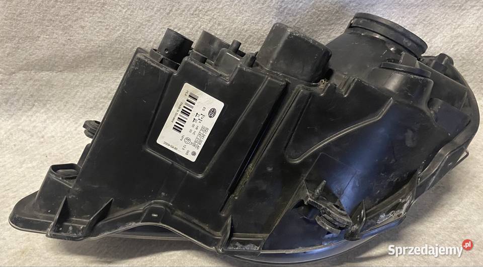 Lampa reflektor prawy przód VW Polo IV Lift osobowe Jasienica