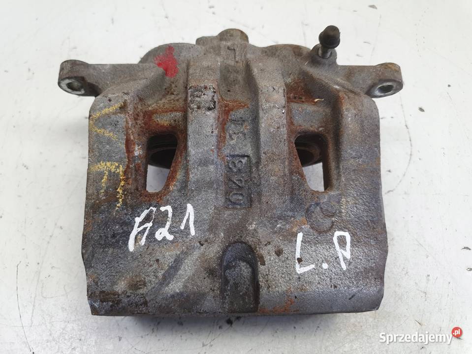 Lexus RX RAV4 PRZEDNI ZACISK HAMULCOWY lewy osobowe Rudka