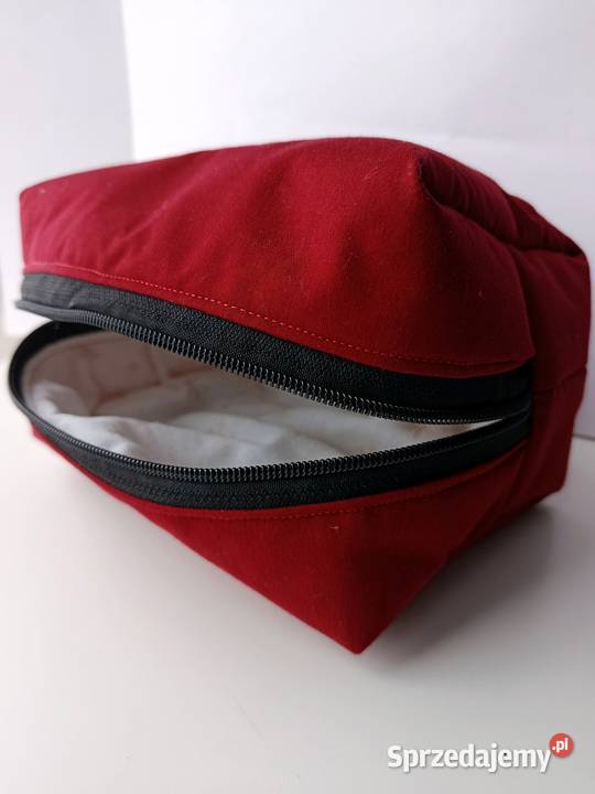 Kosmetyczka duża materiałowa czerwona zestaw Konin