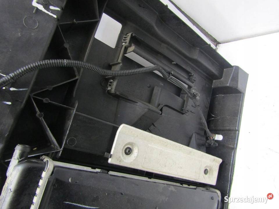 PAS PRZEDNI WENTYLATOR CHŁODNICE KPL 12 VTI OPEL