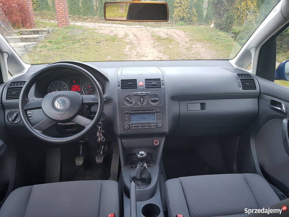 Volkswagen Touran 16 benzyna 7osobowy 4/5 Prabuty sprzedam