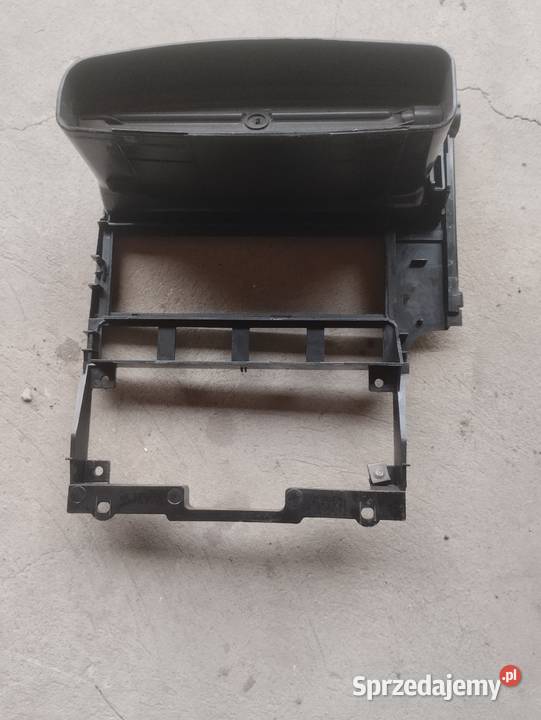 Ramka radia passat B3 Tomaszów Lubelski