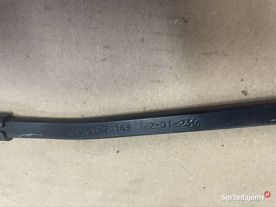 Ramię ramiona wycieraczek przód bmw 1 e81 e82 Rok produkcji 2008 Szczecin