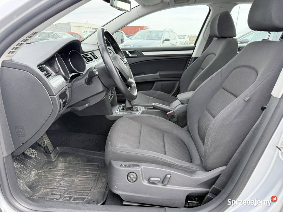 koda Superb 16 TDI 105 2014r panorama navi lift Kombi dolnośląskie Wojkowice