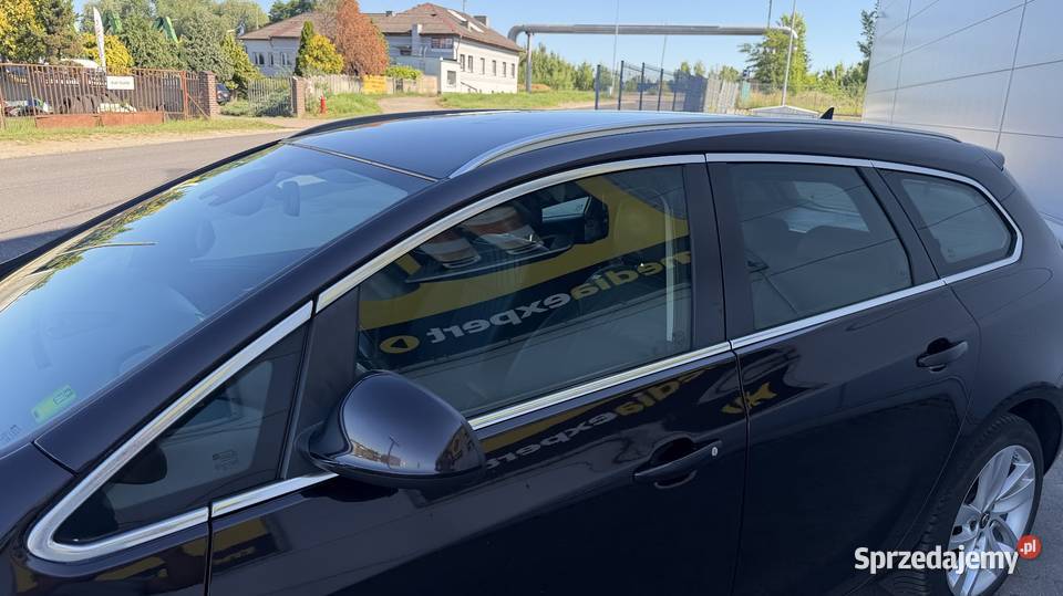 Opel Astra 16d 2014 navi kamera skóry Konin