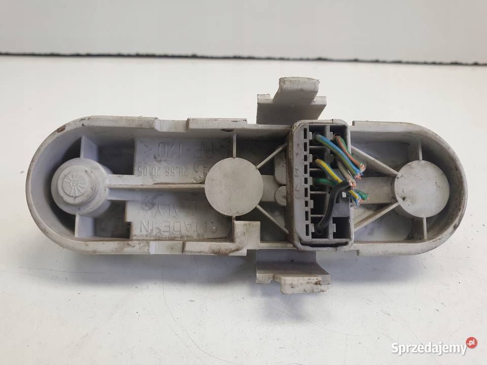 Volvo V40 WKŁAD LAMPY lewy tył KIEROWCY 28562005 sprzedam