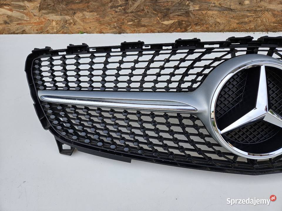 MERCEDES W176 LIFT GRILL ATRAPA ZDERZAKA PRZÓD wielkopolskie Międzychód