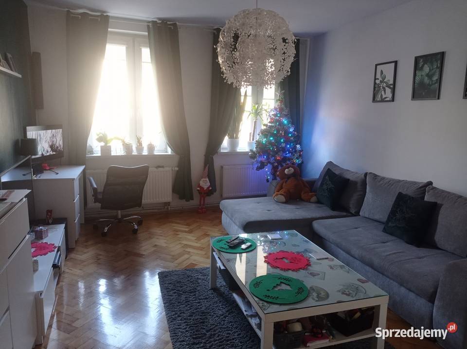 Oława 65 m2 3 pokoje centrum