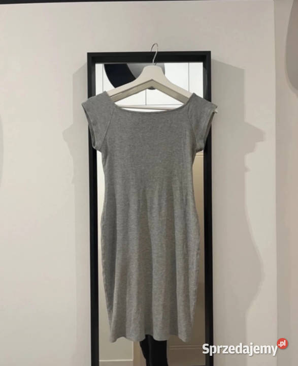 Szara swobodna mini sukienka na wiosnę lato Łódź