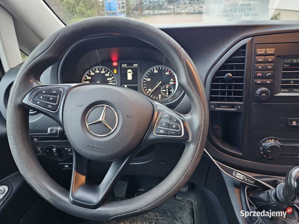 Mercedes Vito 2016r 21 CDI 3osobowy Trzydnik Duży