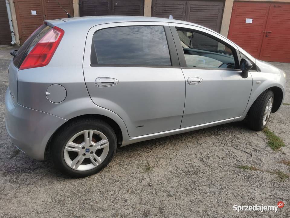 Fiat Grande Punto 12 Climatronic 4 drzwi nieuszkodzony Bydgoszcz