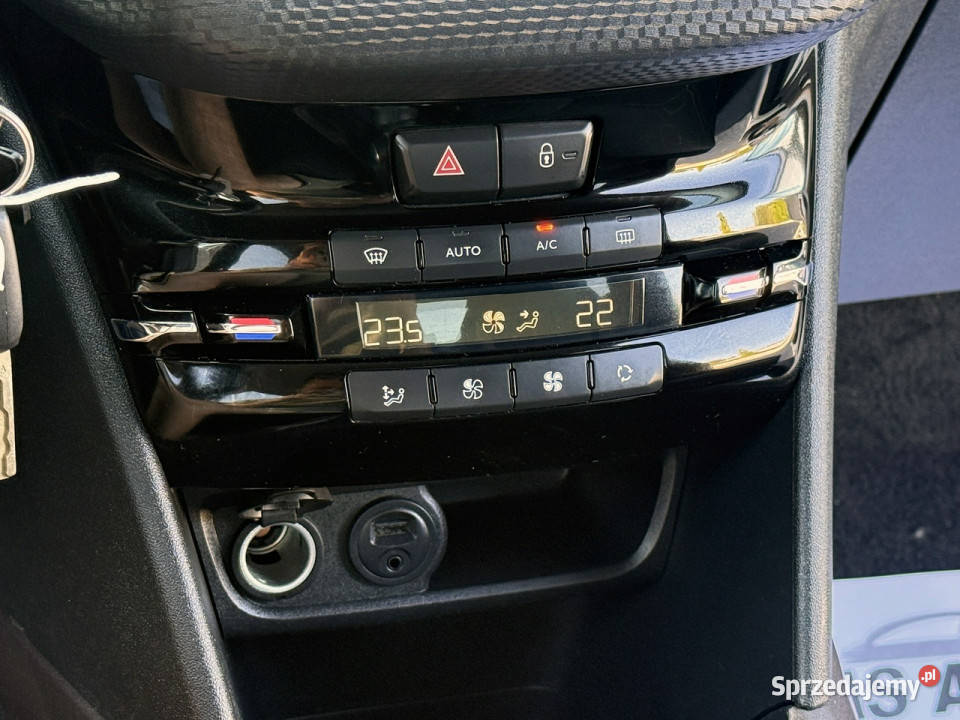 Peugeot 2008 12VTi 82 Węgrów