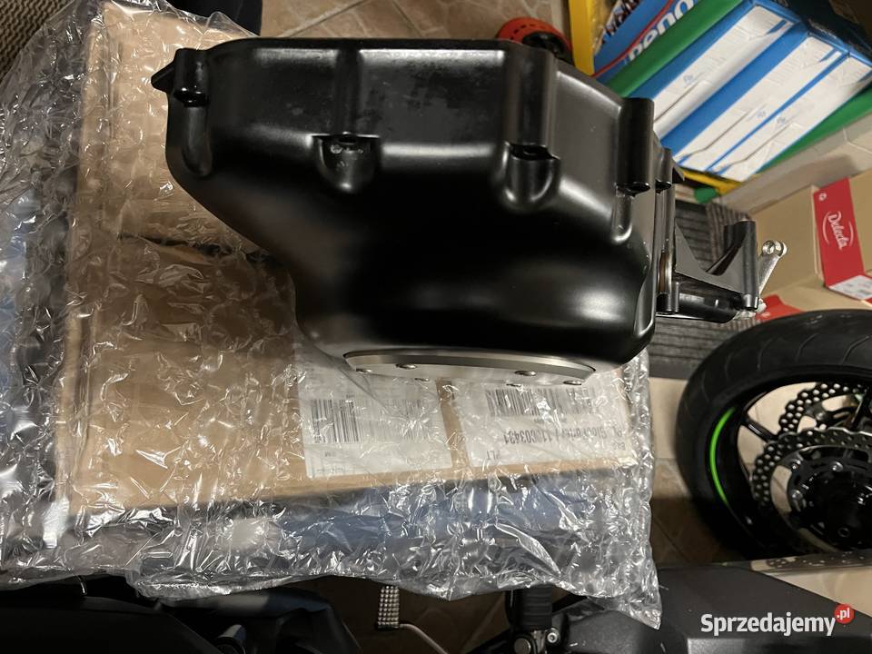 SUZUKI VZR1800 M109 BOULEVARD DEKIEL ALTERNATORA podlaskie Białystok