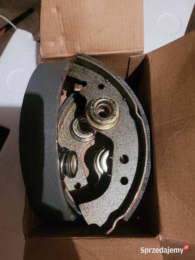 Szczęki hamulcowe Fiat 126p komplet przód i tył Tarnów