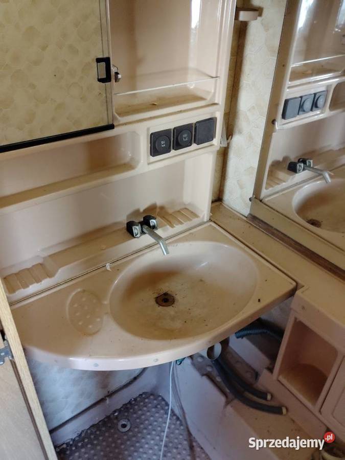 PRZYCZEPA KEMPINGOWA FEND BUDOWAMAGAZYNOGRÓD Szamocin