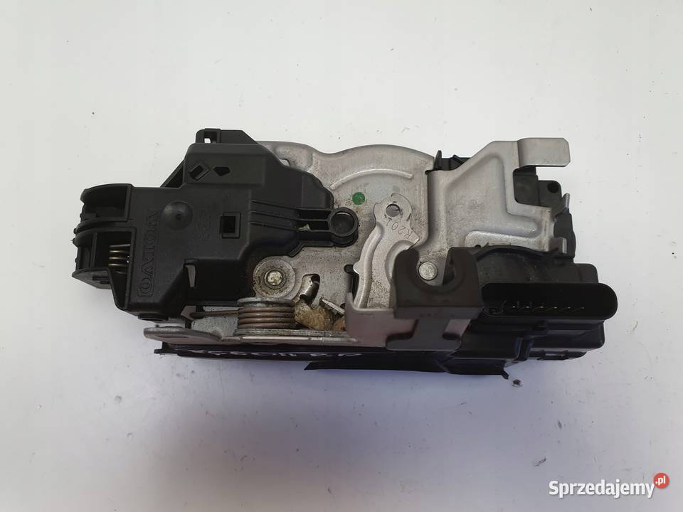 Volvo VOLVO XC60 II XC40 ZAMEK DRZWI prawy przód Chełm sprzedam