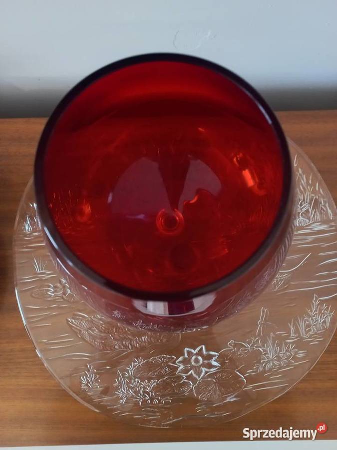 Wazon kielich czerwone szkło Toruń sprzedam