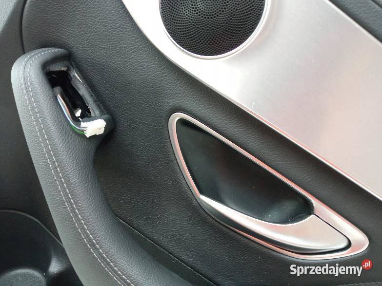 TAPICERKA BOCZEK PRAWY TYŁ KOMBI MercedesBenz Rok produkcji 2015