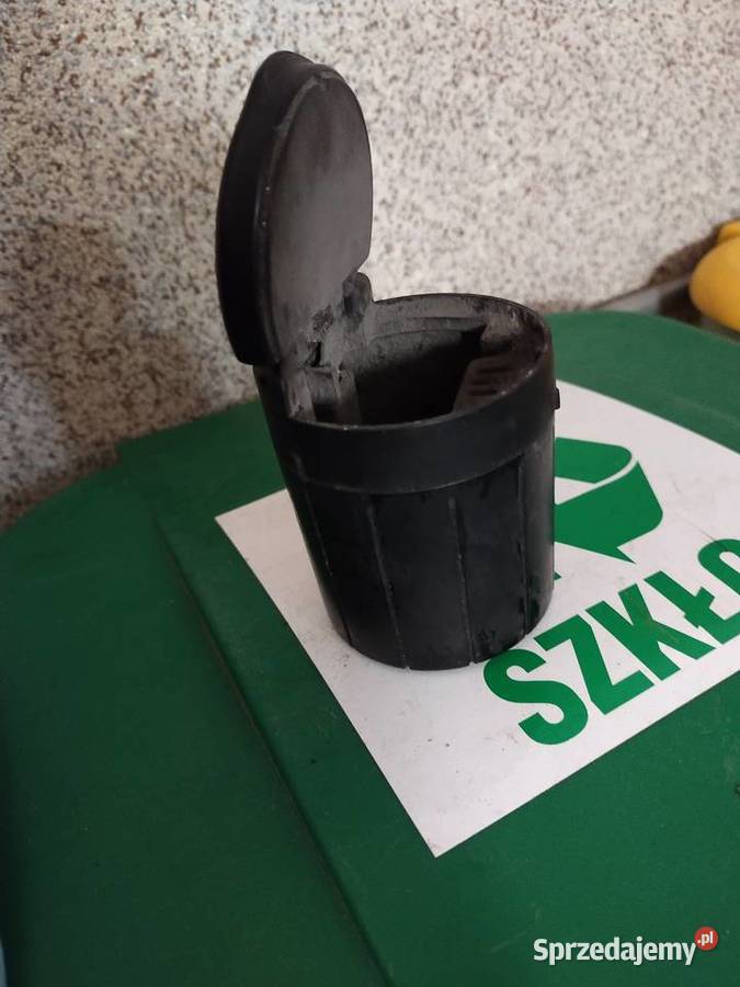 Popielniczka samochodowa idealna SsangYoung Wyposażenie wnętrza Bydgoszcz sprzedam