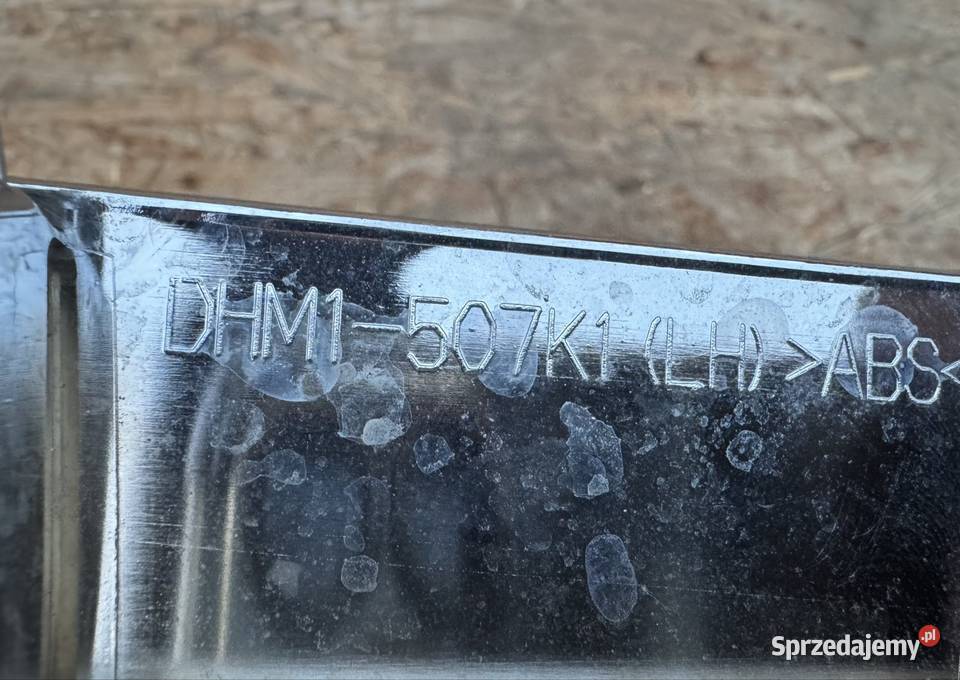 Chrom lewy lh grilla atrapy Mazda 2 19 DHM1507K1 Sieraków