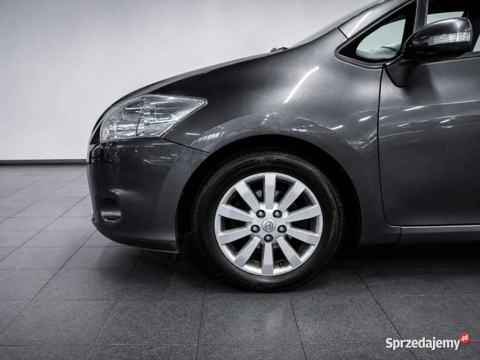 Toyota Auris I 20062012 Sadlno