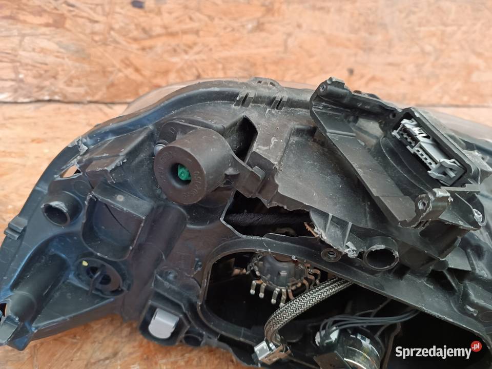 LAMPA PRAWY PRZÓD EU XENON VOLVO S60 V60 LIFT Nowy Tomyśl