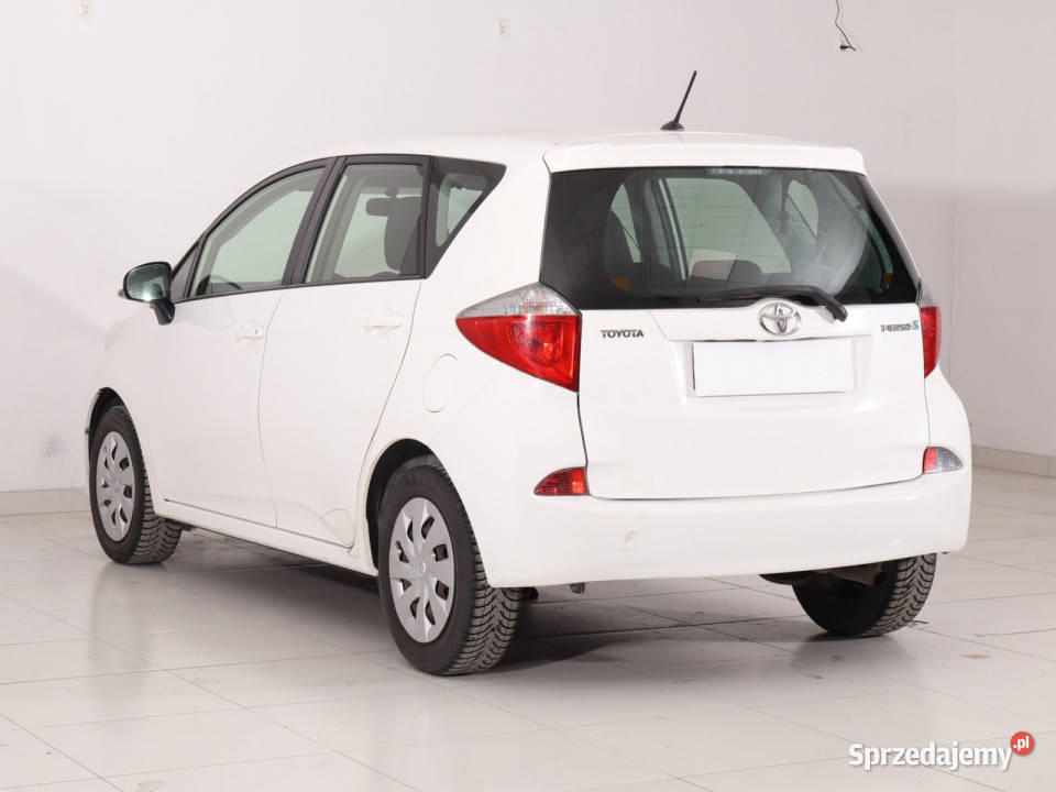 Toyota VersoS 133 VVTi gniazdo USB Piaseczno