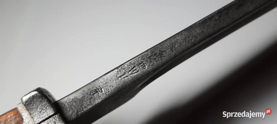 Bagnet 9805 liść Alex Coppel stan dostateczny