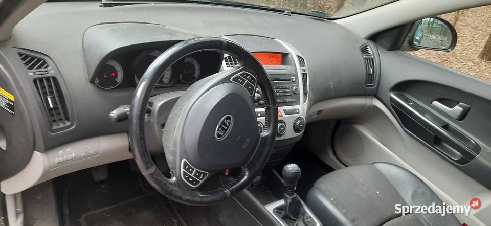 KIA CEED 20 CRDI Kombi 2007 Uszkodzony silnik 140KM sprzedam