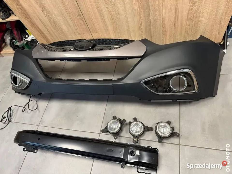 Hyundai IX35 zderzak belka przód lift nowy Zderzaki Motycz