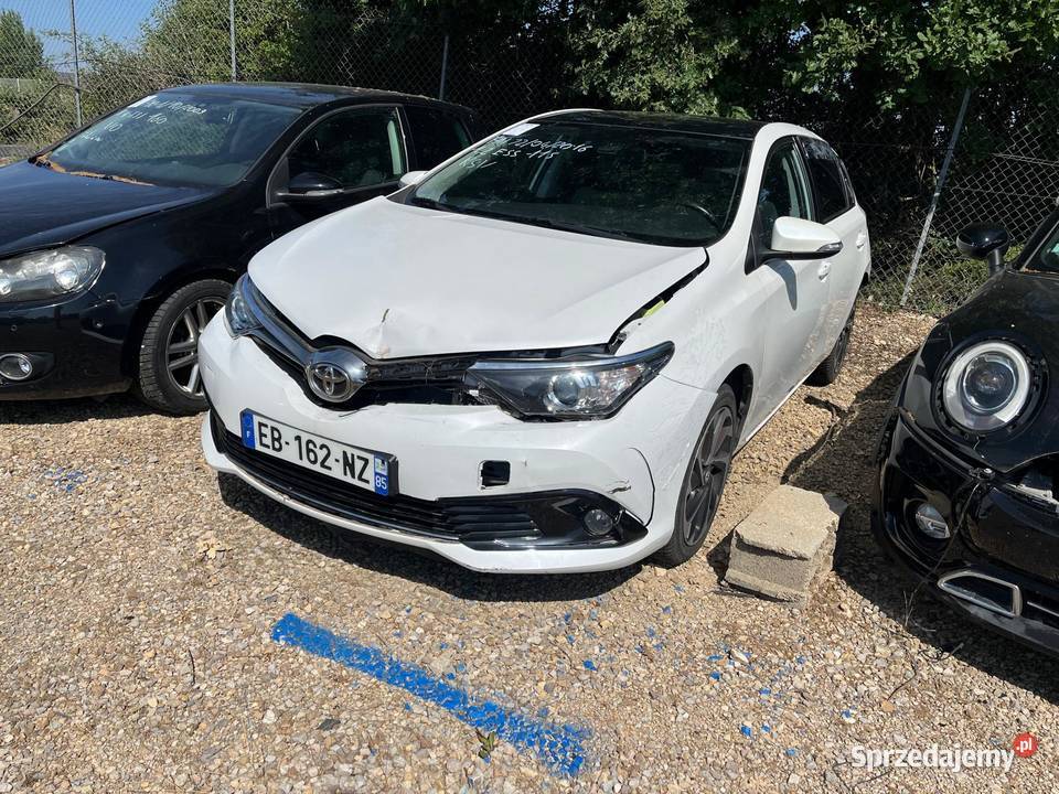 TOYOTA Auris 12T 116 Design EB162 Kielce