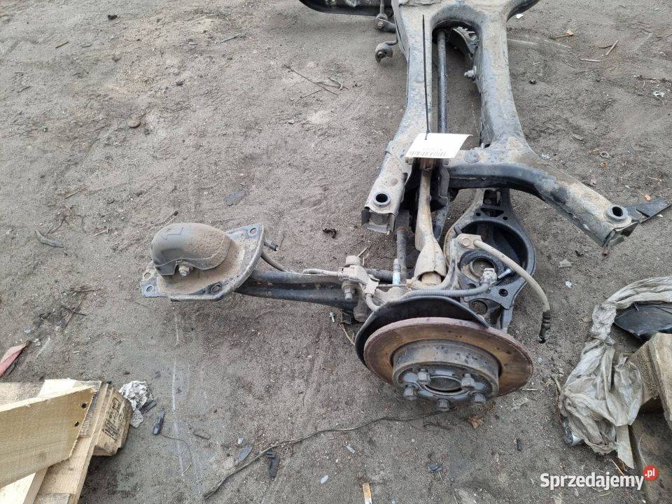 BELKA SANKI TYŁ TOYOTA COROLLA E21 osobowe sprzedam