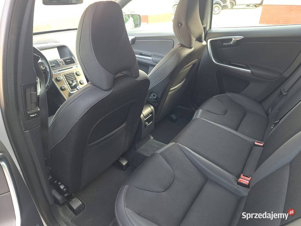 VOLVO XC60 20 Diesel 181 4X4 2014r Bielawa