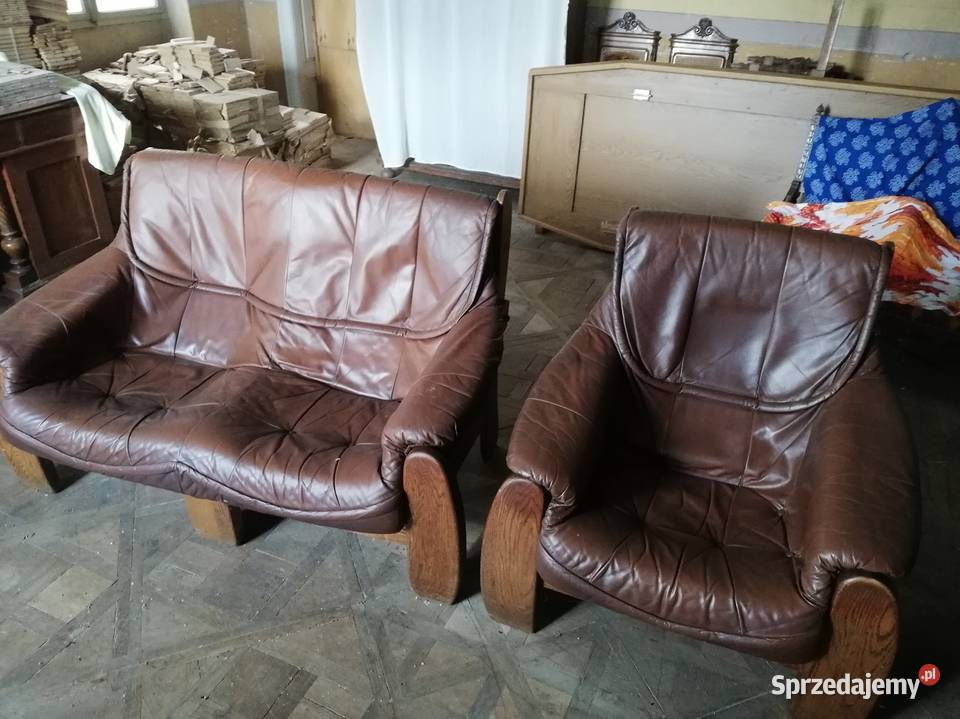 Skórzane kanapy i jeden fotele Komplet