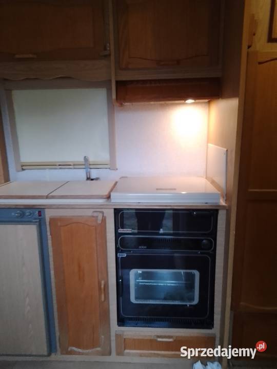 Przyczepa kempingowa Vanroyce Poznań